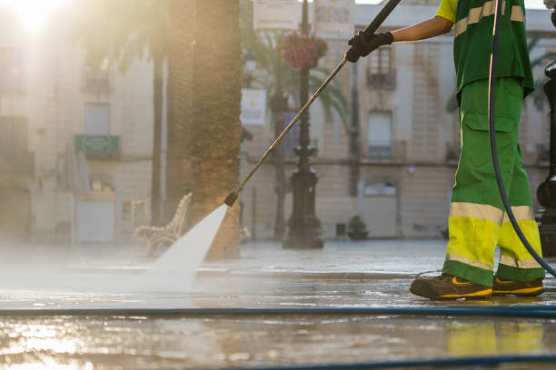 Best Patio and Deck Pressure Washing  in Loudon, TN